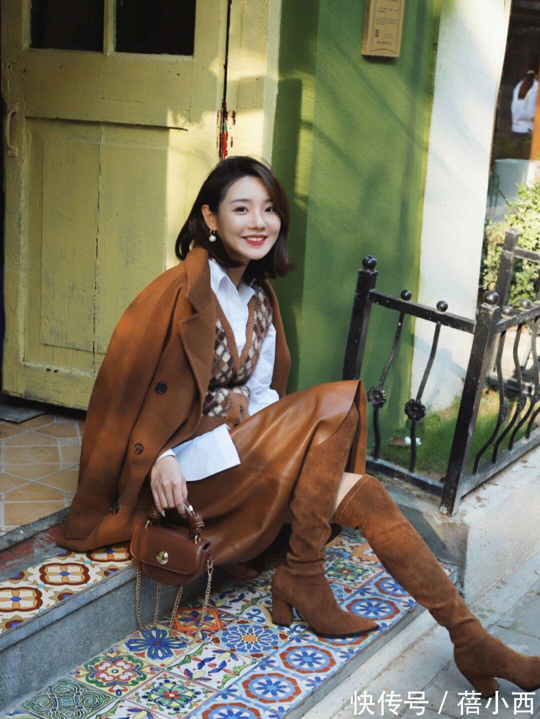 针织衫|“针织衫+半身裙”才是当季最in,来学穿搭技巧,优雅到骨子里