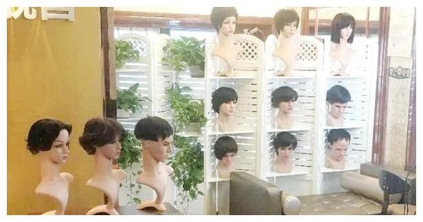 盖白发的假发发型怎么弄的如何做？