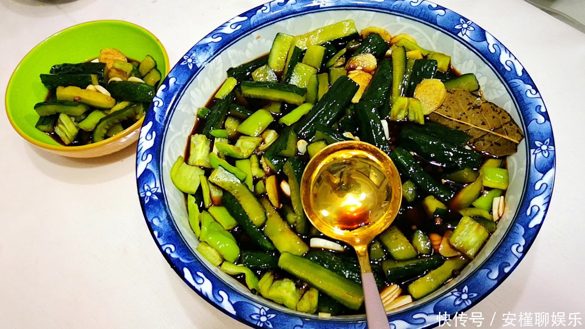 爽口|腌黄瓜有诀窍,学会这种懒人做法,香脆爽口,一次秘制5斤不够吃
