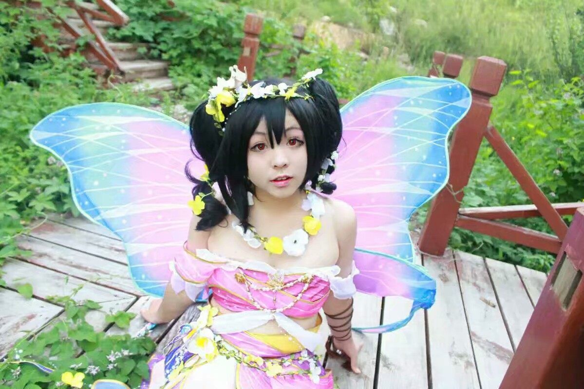 花妖觉醒妮可cosplay 好想飞起来呦，可我飞不起来