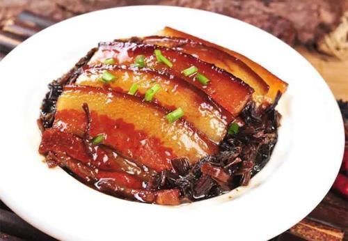  生活|医生提醒生活中遇到4种情况，需要立即吃肉，特别是老人和小孩