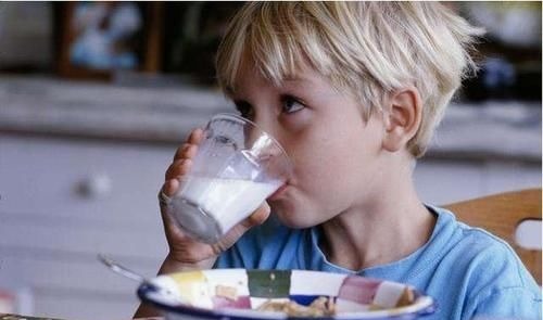 大高个|孩子腿部有这3个特征,身高还能猛涨,将来肯定是个顶个的大高个