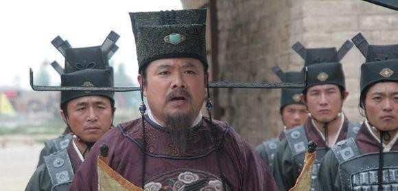 此人在悬崖峭壁上写了5个字后,苏轼说将来必狠毒害人,果然成真