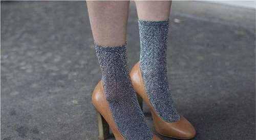 鞋子 原来穿高跟鞋不累是有窍门的!三个小方法,让你爱上高跟鞋