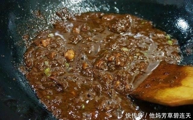 炸酱面好不好吃关键是酱，教你这样做，吃过一次就忘不了那味道！