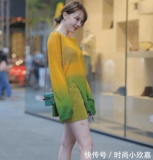 大眼睛 大眼睛女生，身穿黄色连衣裙，搭配高跟鞋，真是清艳脱俗的感觉！