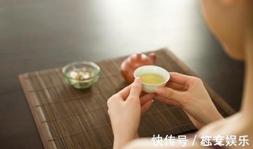 喝茶|喝茶有助于养生,但有5个误区建议尽量避开,比较伤身