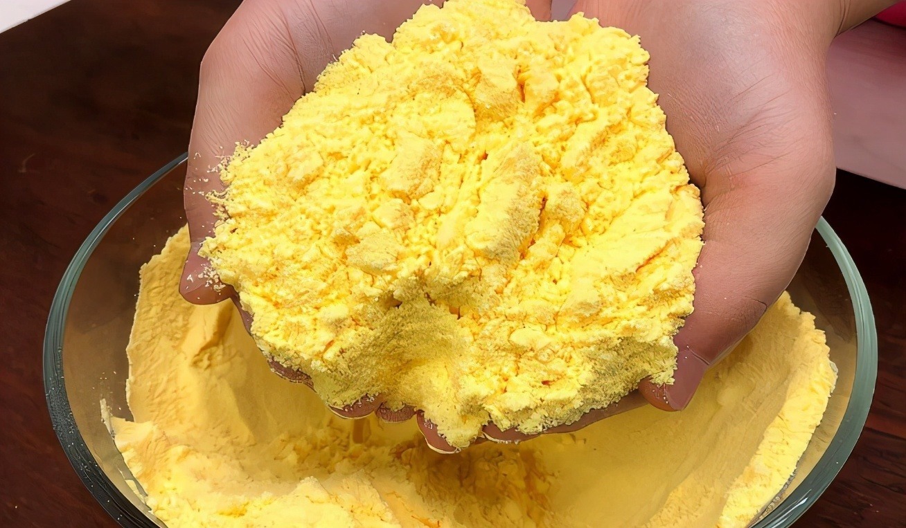 做玉米面馒头,牢记1个窍门,馒头香软不粗糙,比白面馒头更好吃