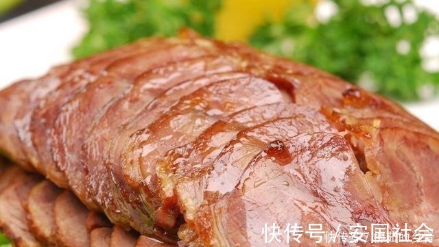 买牛腱子肉,注意区分前腱和后腱,口感差别大,教你1招,别被骗