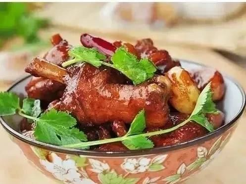 七道压得住场面的硬菜，这味道真是绝了，下酒下饭还解馋