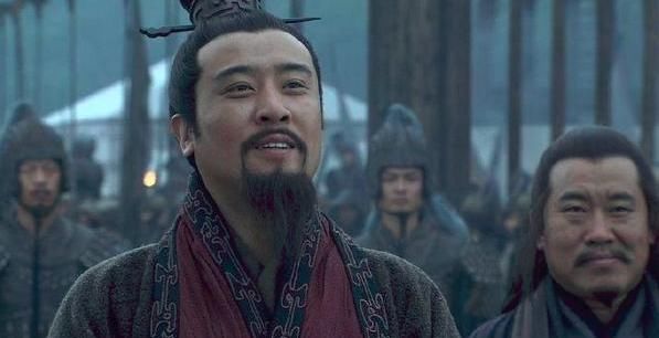 刘备|蜀汉的两位县令，都曾被刘备罢免，结果却都成为栋梁之材！