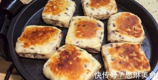 如果你家里有面粉，你必须试试很容易让它变得柔软和甜美比油条还好吃