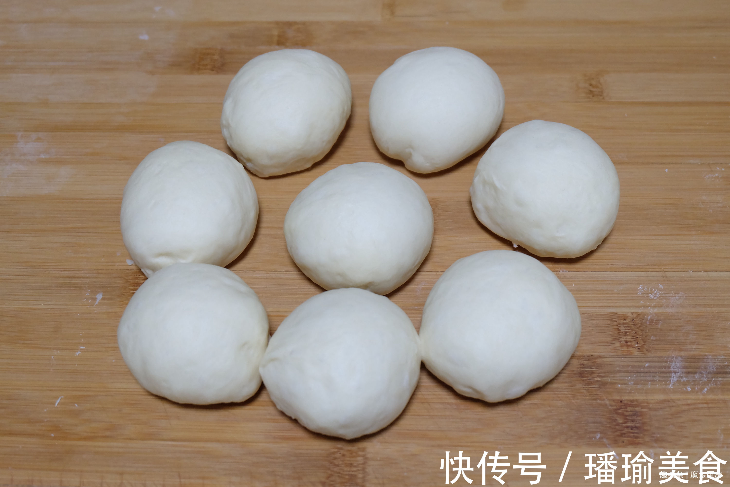 发酵|孩子要吃毛毛虫面包,时间短也能做,一次发酵无油低糖,香软拉丝
