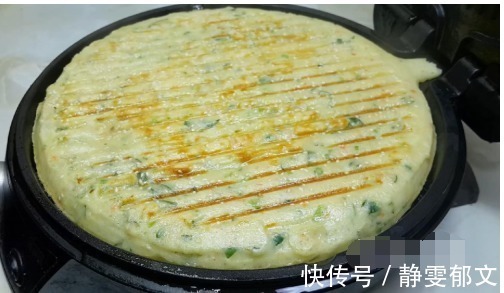 以后大米就这样做，加3个鸡蛋，不用煮不用蒸，比披萨馅饼都好吃