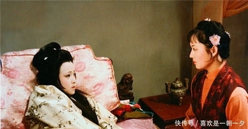 贾蓉巴不得秦可卿快死,他轻轻三句话,就让秦氏失去生存勇气