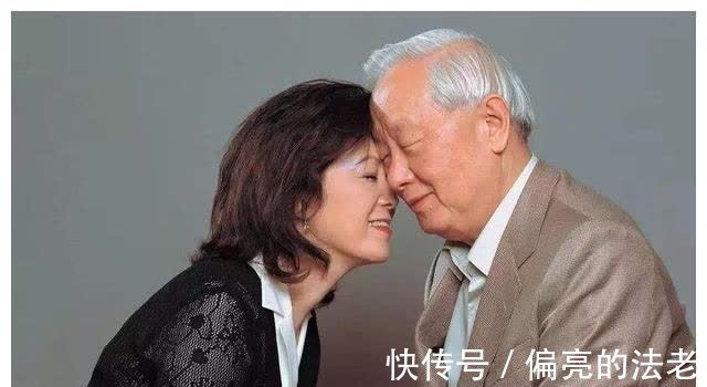 芯片|芯片“教父”张忠谋,56岁创台积电,70岁娶女秘书,晚年争议