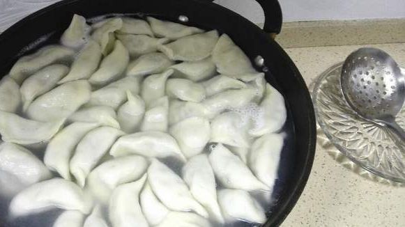 这菜是冬天里的一绝，包饺子鲜嫩不涩，清香四溢，错过等来年了