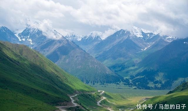 独库公路，就这条，一年只开五个月的公路