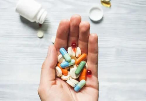 王大哥|降压药一旦开始吃，就不能停药？辟谣：这4种情况下可停