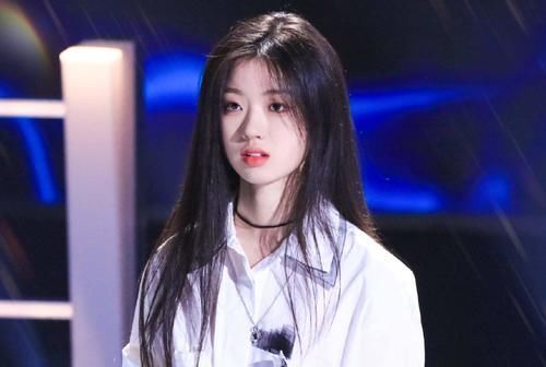 邢晗铭|中国好声音：吃了两次亏的灿星，未必会让单依纯夺冠，教训太惨痛