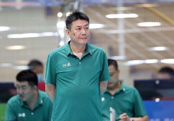 蔡斌|蔡斌上任,中国女排迎巨变,朱袁张组合解体,李盈莹当队长挑大梁