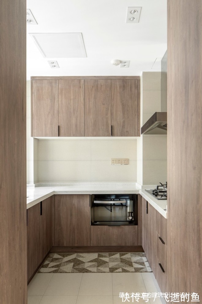 步入式|于沙发小坐片刻,焚一炉沉香,何等惬意。