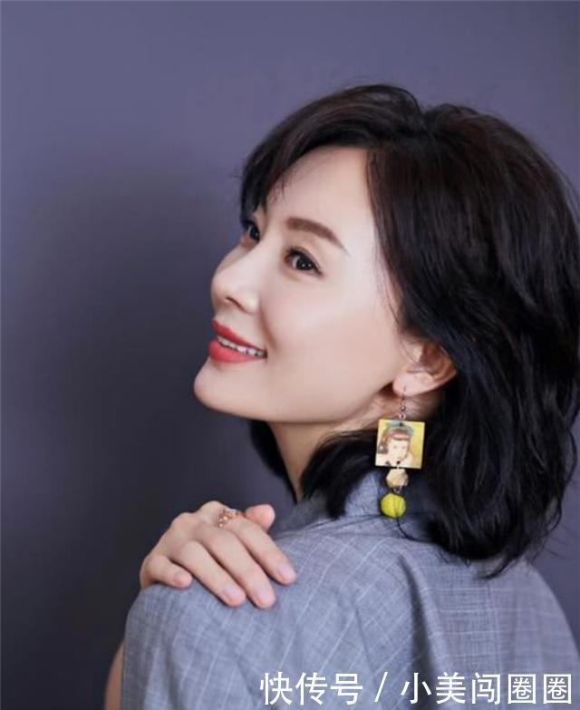 烫发|女人可以试试这几款“发型”,减龄又显气质,优雅大气更加有气场