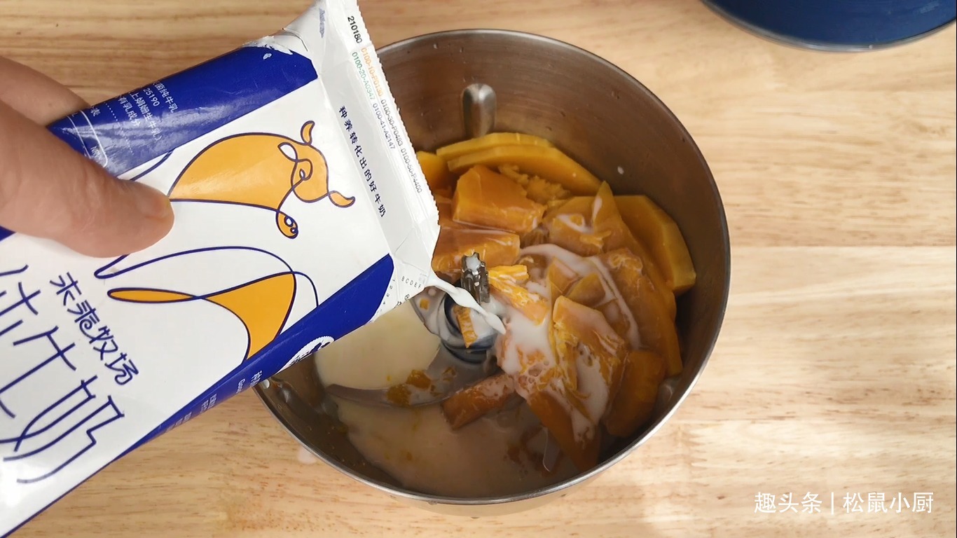 教你做一道适合减脂期吃的小零食,无油低卡清甜不腻,很简单