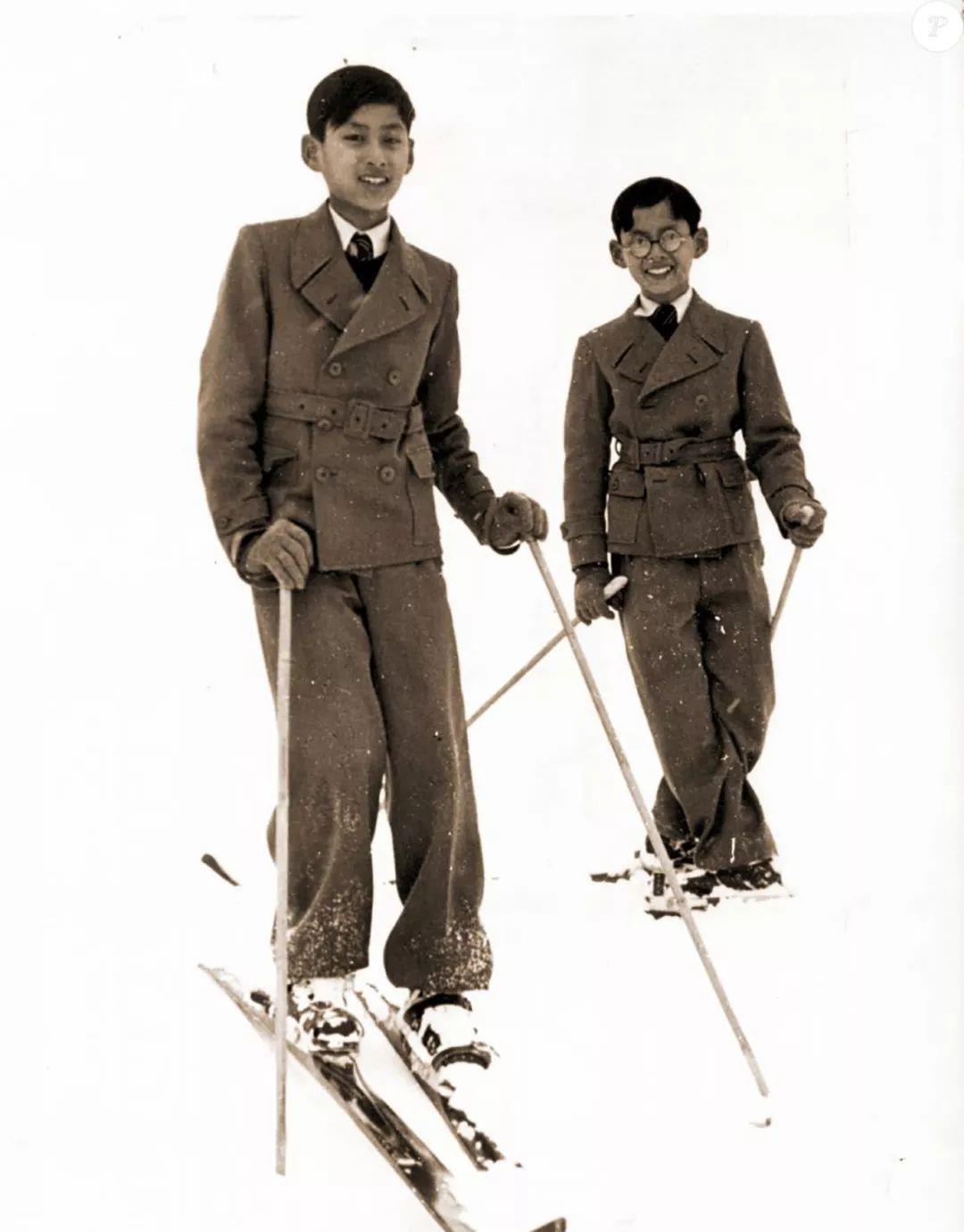 亲哥哥|普密蓬国王失手杀了亲哥哥，想要坦白却被母亲阻止，从此再无笑容