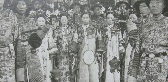 光绪|光绪大婚为何不进房间对隆裕说了1句话,让她彻底认命