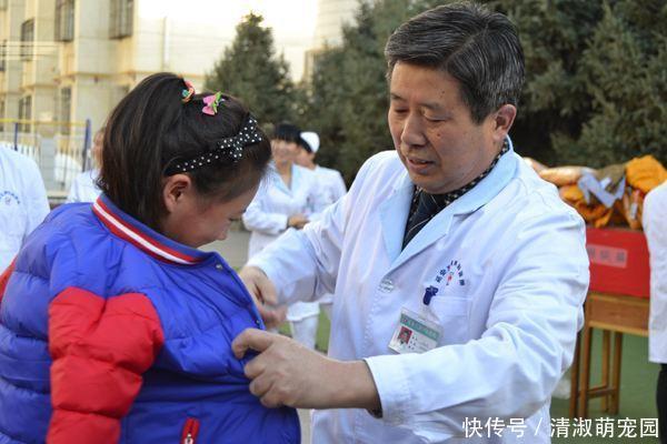 冬天少给娃穿这种保暖衣服，潜藏着三大隐患，很多宝妈还在高兴买