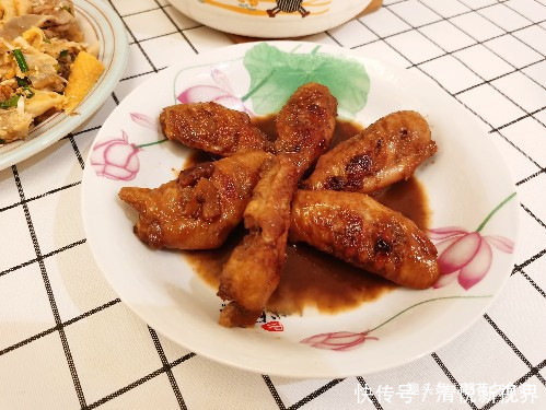 难道|闺蜜来家里做客,还自带下饭菜,难道我做的菜不香吗你们瞧瞧