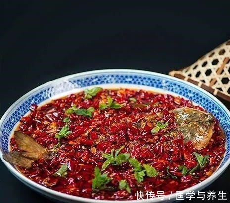 酒楼新派创新菜!