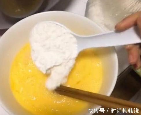 炸馍片|炸馍片时,直接裹蛋液就错了,多加1步,口感更酥脆,还不吸油!