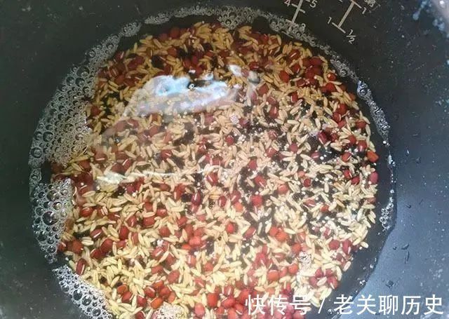 红豆|用它代替米面做早餐,低脂低卡高蛋白,一次煮一锅,吃7天没问题