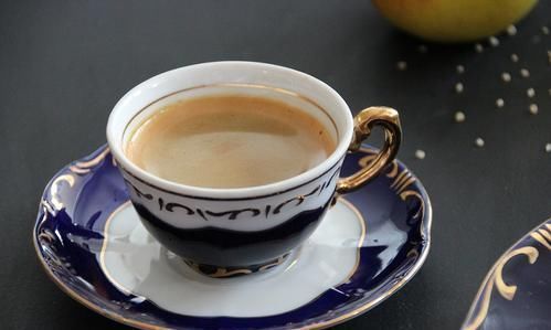 咖啡|高血压患者虽没有绝对不能吃的东西，但这5类食物要尽量少吃
