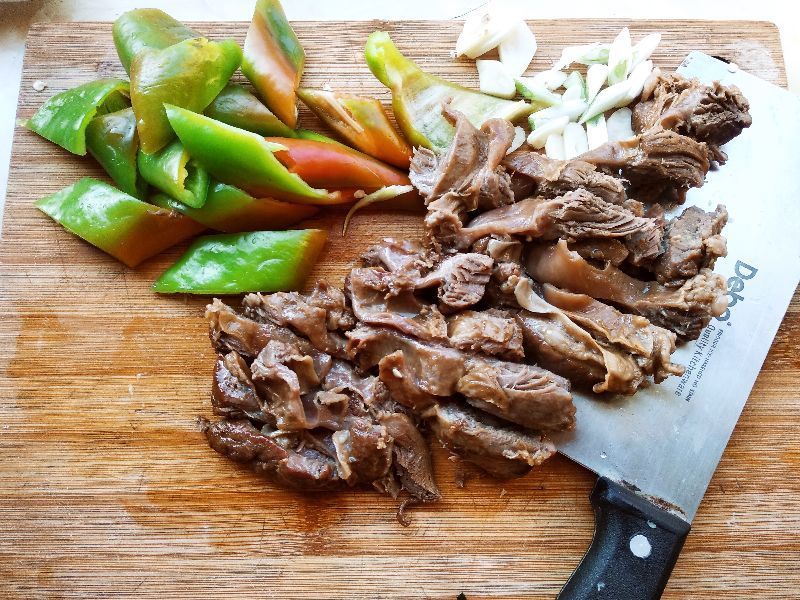 三伏天，喝酒配什么菜好这10道下酒菜有荤有素，啤酒白酒都配