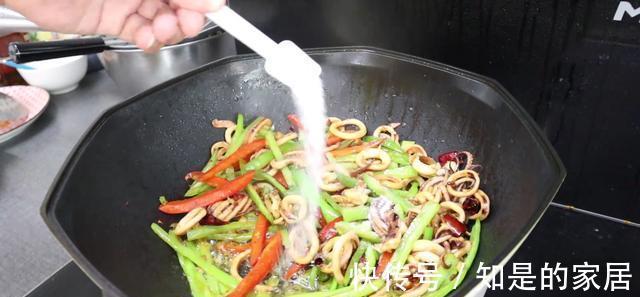 神经细胞|爆炒鱿鱼正确做法,炒之前多加一步,好吃还不腥,饭店都这样做