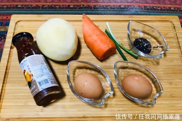 要用到|煎蛋也能玩出花样,健康美味的“鸟巢煎蛋”,超有新意早餐必备