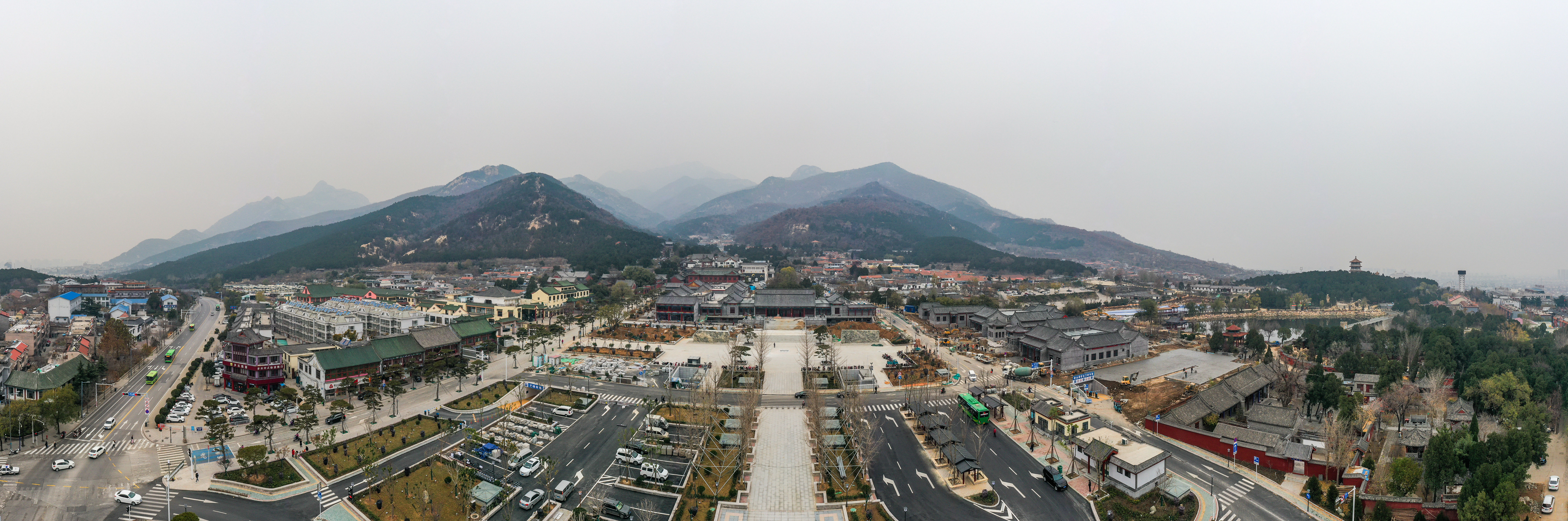 景区|泰山景区红门广场游客中心投入使用