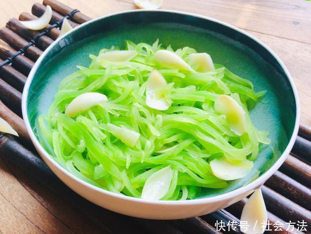 冬天宁可少吃肉，也要多食此菜，排出毒素，润