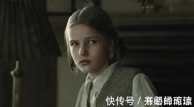 卡廷惨案|面对地上的魅惑菇!谁会抢先一步吃掉?趣味测试!