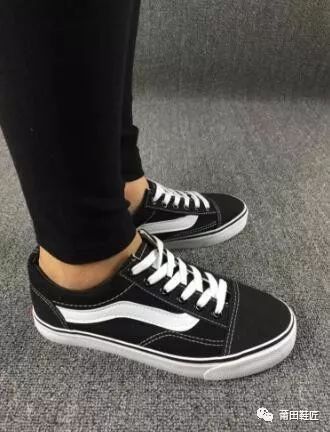 万斯vans Old Skool公司级版本全新一代低帮黑武士硫化板鞋原厂硫化底原厂鞋底钢印区别市面通货版本 莆田鞋复刻网