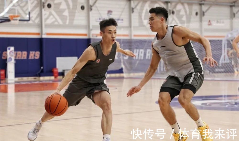 李春江|上海男篮动态:双外援出征第三阶段,郭昊文受伤,李春江召集新星