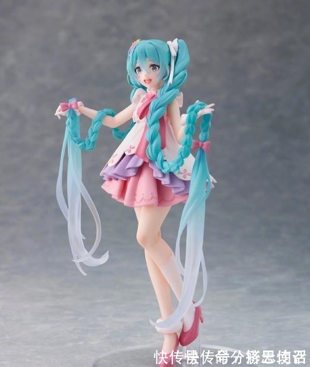 长发公主|初音未来居然扎上了麻花辫!新出的手办好惊艳,麻花双马尾太可爱!