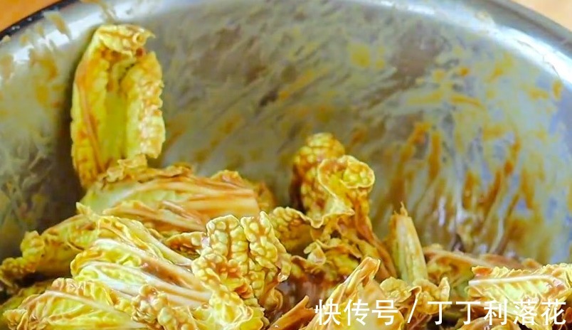 为啥你做的“乾隆白菜”不脆大厨揭秘饭店配方,看完你也学得会!