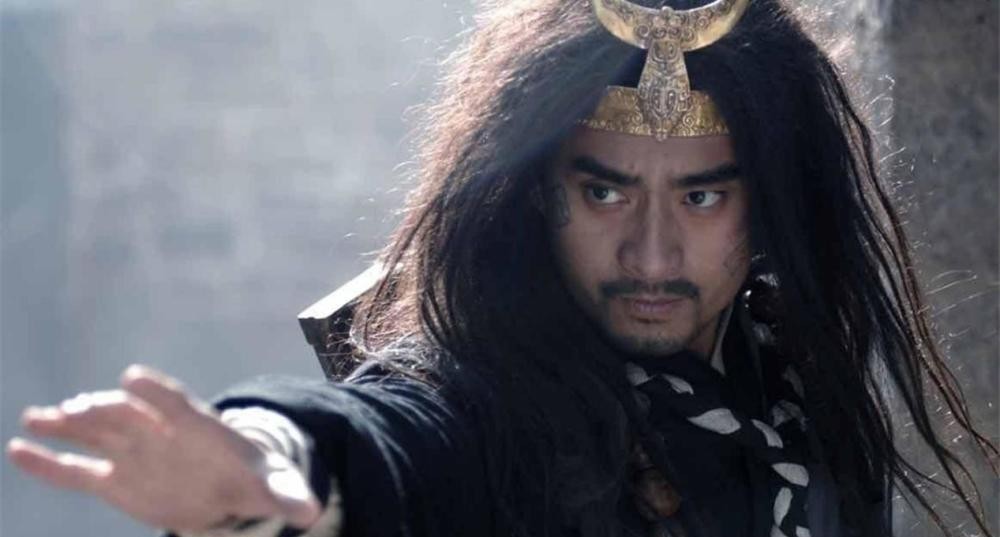  反而|宋江为何不学方腊做皇帝，反而一心想要招安？有2个原因