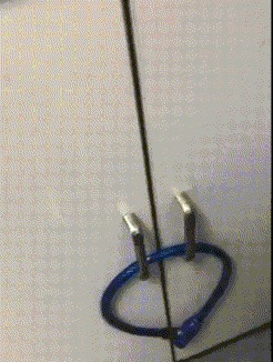 |搞笑GIF段子:这下好了姑娘回去有理由解释了