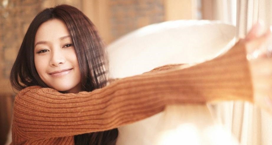 学习书法#一女演员写了幅《兰亭序》,网友赞叹不已,专家:毫无书法价值