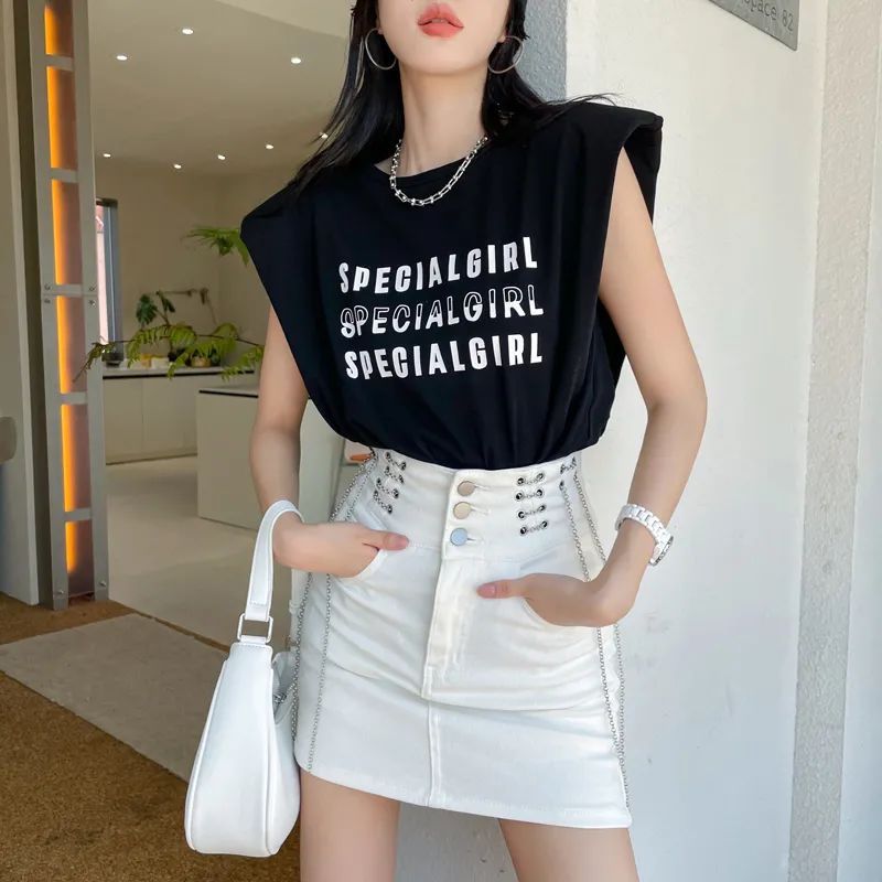 领口|夏日怎么穿得舒服又精致，高级感十足？